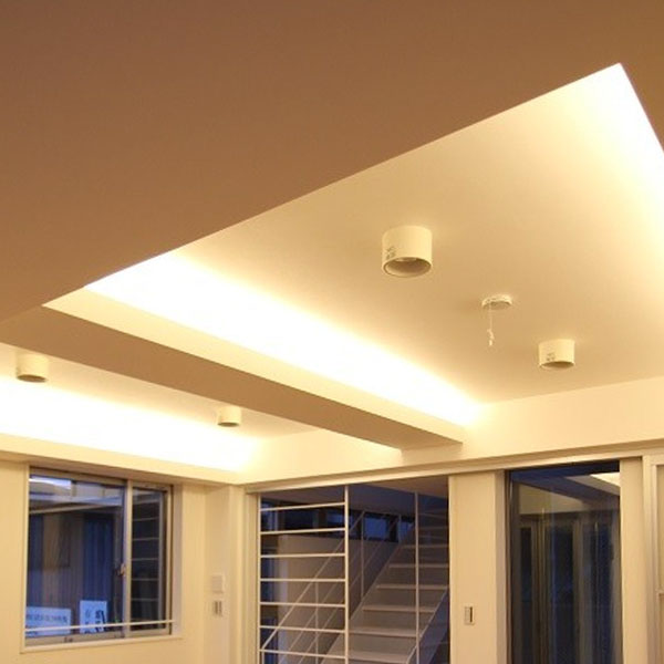 Right Recessed Ceiling Light Installation With LED Strip Lights