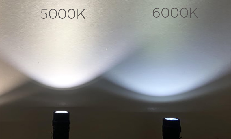 Barva 5000K je bílá puue a barva 6000K je studená bílá s modrou