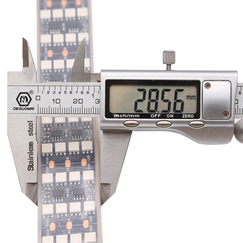 Vodotěsný IP67 WS2811 12V 4 řady nejjasnější venkovní adresovatelný LED pásek Vodotěsný IP67 WS2811 12V 4 řady nejjasnější venkovní adresovatelný LED pásek