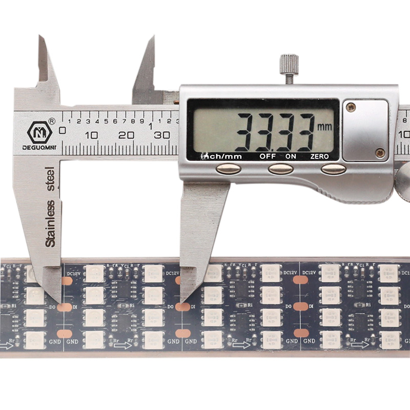 Vodotěsný IP67 WS2811 12V 4 řady nejjasnější venkovní adresovatelný LED pásek Vodotěsný IP67 WS2811 12V 4 řady nejjasnější venkovní adresovatelný LED pásek
