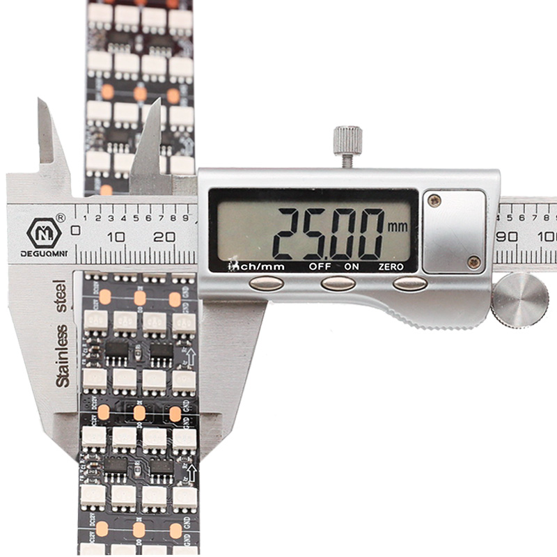 12V WS2811 nejjasnější čtyřřadý adresovatelný RGB LED pásek černý 12V WS2811 nejjasnější čtyřřadý adresovatelný RGB LED pásek černý