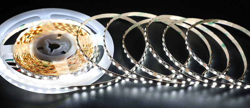 5V WS2812B 3535 5mm Tenký adresovatelný 6500K Denní LED pásek 120/m