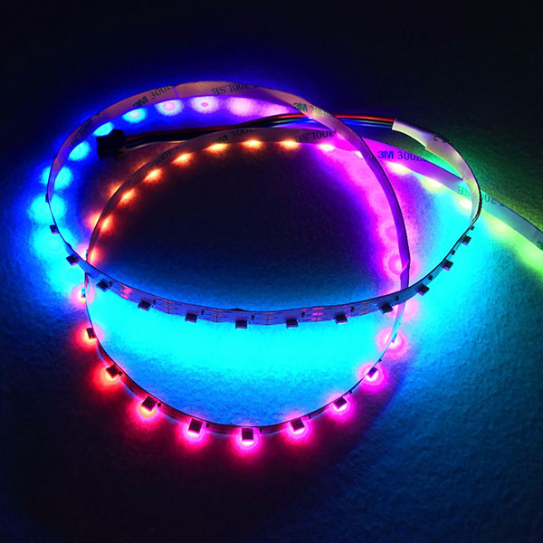 SK6812 RGB DC5V 60LED/m s bočním vyzařováním adresovatelných LED pásků – 240 4020SMD