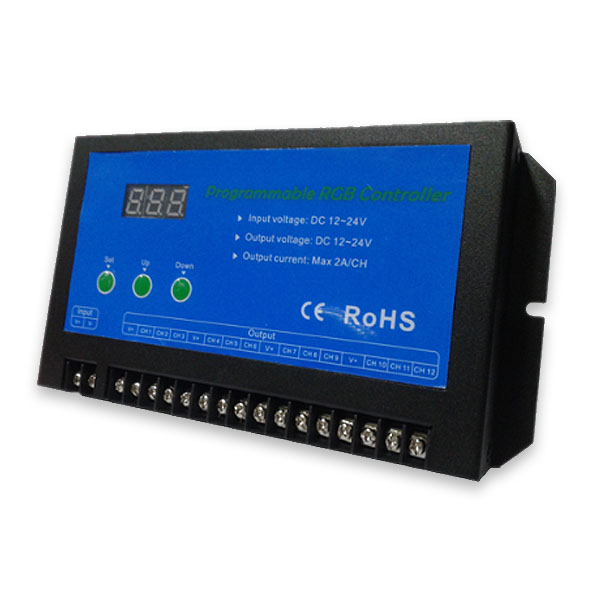 DC12-24V 12 Kanäle PC-Software Der programmierbare Modus-Controller kann den Modusausgang anpassen, der häufig in Pflanzenbeleuchtung, Leuchtkastenwerbung, Bühnenbeleuchtung und Heimdekorationsbeleuchtung verwendet wird