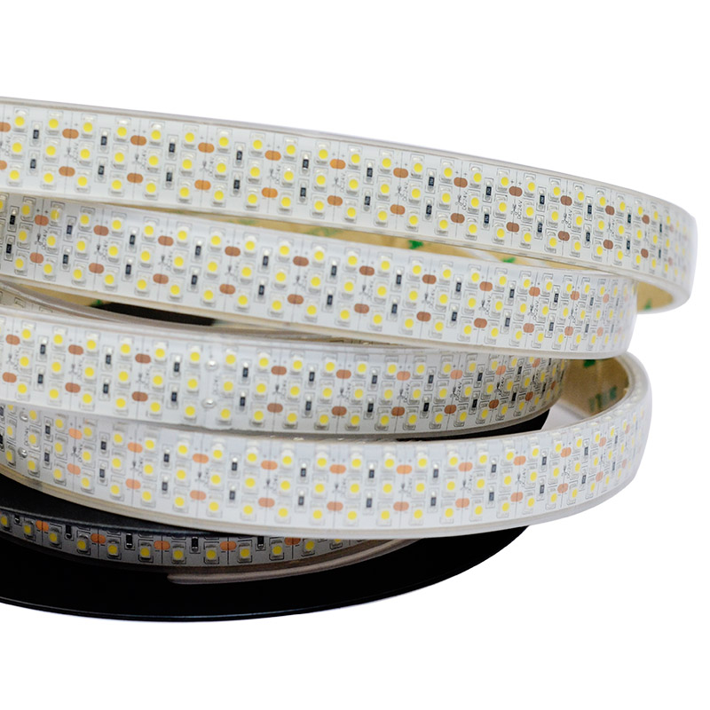 Triple Row Super Bright Series DC12/24V 3528SMD 1800LED Flexibilní LED pásková světla, vodotěsná IP68, 16.4 stop na cívku v prodeji Triple Row Super Bright Series DC12/24V 3528SMD 1800LED Flexibilní LED pásková světla, vodotěsná IP68, 16.4 stop na cívku v prodeji