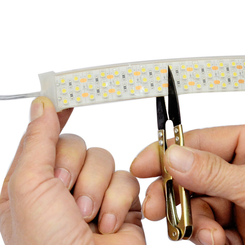 Triple Row Super Bright Series DC12/24V 3528SMD 1800LED Flexibilní LED pásková světla, vodotěsná IP68, 16.4 stop na cívku v prodeji Triple Row Super Bright Series DC12/24V 3528SMD 1800LED Flexibilní LED pásková světla, vodotěsná IP68, 16.4 stop na cívku v prodeji