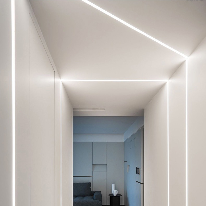 2palcový široký LED omítkový profil v kanálovém profilu, 45 mm vnitřní