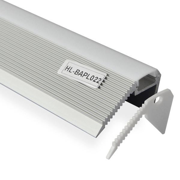 Schodišťové osvětlení LED kanálový hliníkový profil pro 12mm LED světelné pásy Schodišťové osvětlení LED kanálový hliníkový profil pro 12mm LED světelné pásy