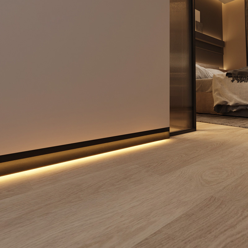 8mm LED-Streifen-hölzerne Wand, die schwarze Aluminiumfußleiste für 18mm Holz umsäumt 8mm LED-Streifen-hölzerne Wand, die schwarze Aluminiumfußleiste für 18mm Holz umsäumt