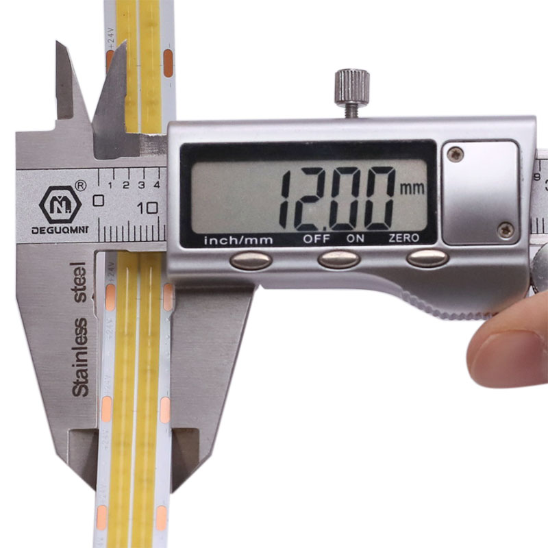 24V super jasný dvouřadý čip na desce bílý pásek 600 čipů/m 65 stop bez poklesu napětí 24V super jasný dvouřadý čip na desce bílý pásek 600 čipů/m 65 stop bez poklesu napětí