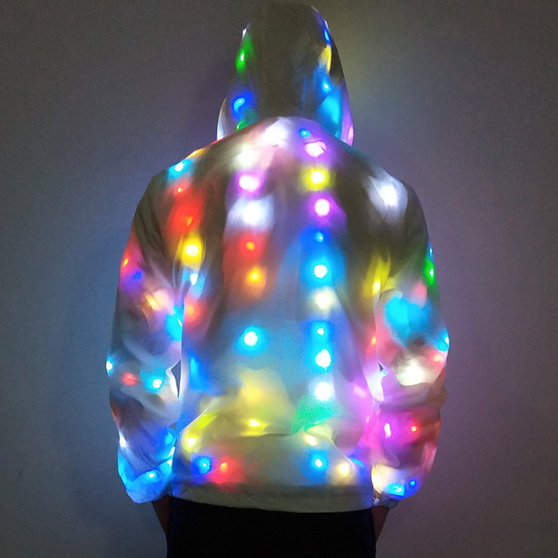 Bunte fluoreszierende LED-Leuchtschuhe, 26–46 Yards, USB-Aufladung, blinkende Leuchtschuhe