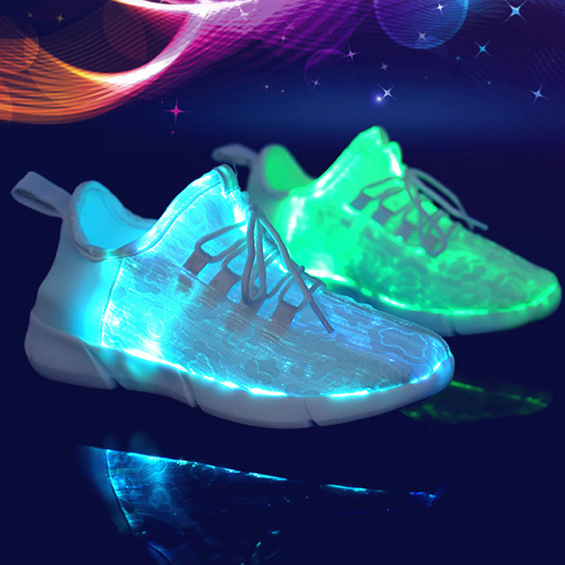 Barevné fluorescenční LED svítící boty, 26-46 yardů, USB nabíjení Blikající svítící boty Barevné fluorescenční LED svítící boty, 26-46 yardů, USB nabíjení Blikající svítící boty