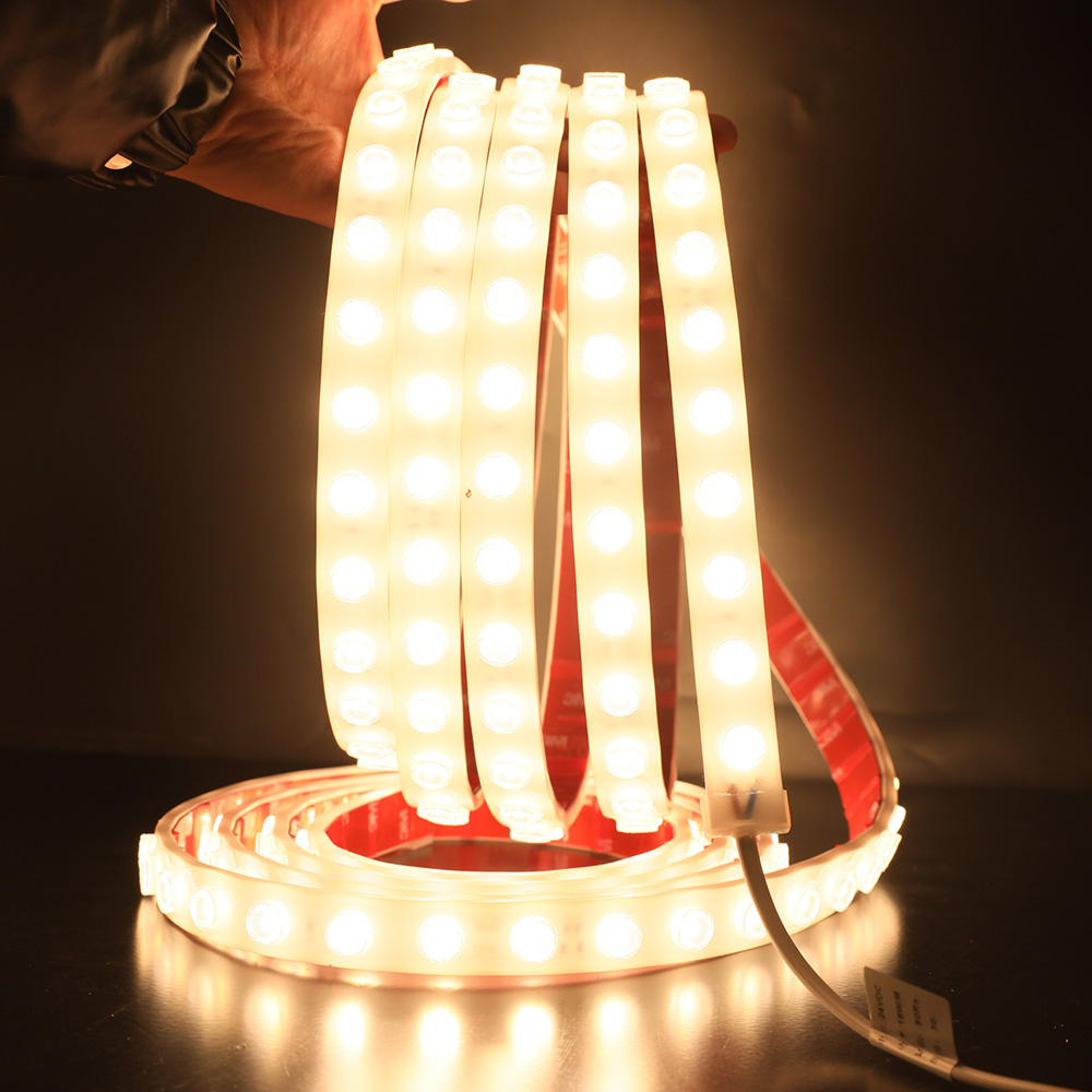 DC24V Vodotěsný IP66 Ra90 vysoký objektiv Jasně bílý CCT Flexibilní LED nástěnné proužkové světlo DC24V Vodotěsný IP66 Ra90 vysoký objektiv Jasně bílý CCT Flexibilní LED nástěnné proužkové světlo