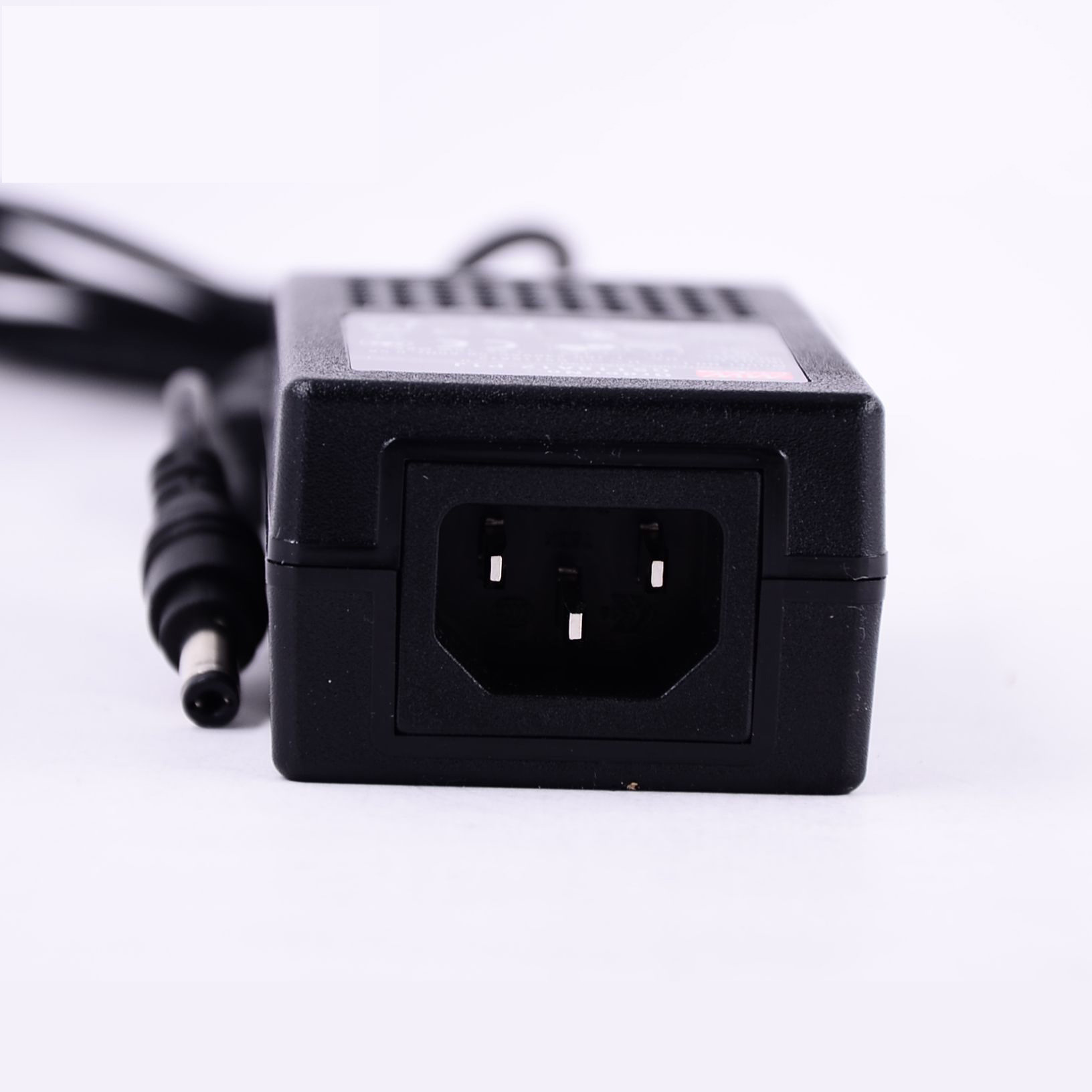 MeanWell DC12V 1.5A 18W GST18A12 AC To DC Spolehlivý zelený průmyslový LED napájecí adaptér MeanWell DC12V 1.5A 18W GST18A12 AC To DC Spolehlivý zelený průmyslový LED napájecí adaptér