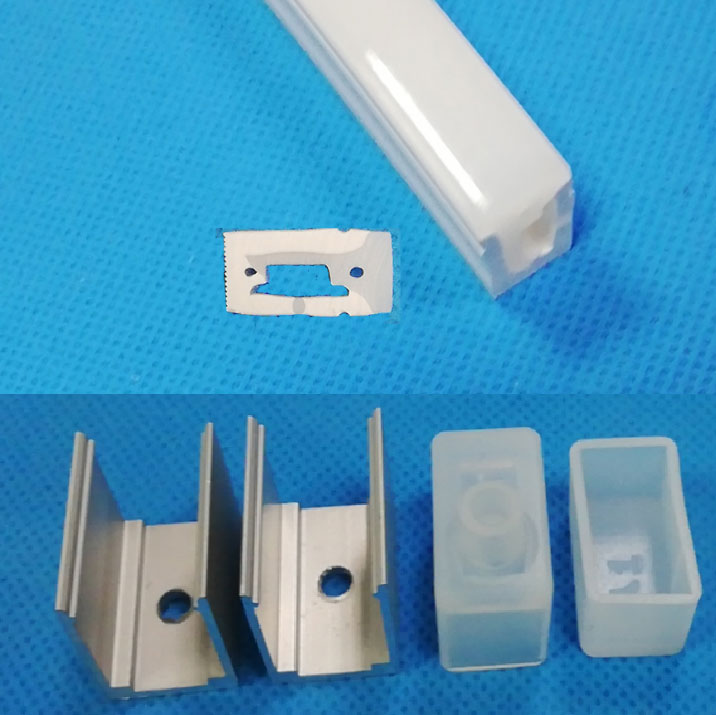 Flexibilní LED světelná silikonová trubice vodotěsná 180° boční vyzařování 10*18mm Flexibilní LED světelná silikonová trubice vodotěsná 180° boční vyzařování 10*18mm