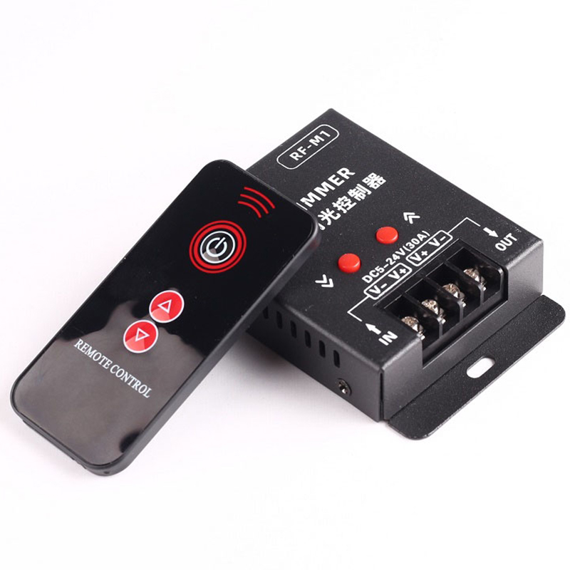 DC5-24V 30A PWM knoflíkový stmívač s RF dálkovým ovládáním pro jednobarevné LED páskové světlo DC5-24V 30A PWM knoflíkový stmívač s RF dálkovým ovládáním pro jednobarevné LED páskové světlo
