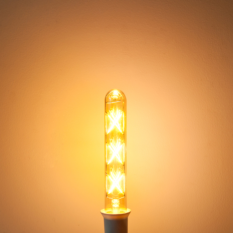 Zlatý odstín T9 E26/E27 6W LED Vintage starožitná vláknová žárovka, ekvivalent 60 W, 4 balení Zlatý odstín T9 E26/E27 6W LED Vintage starožitná vláknová žárovka, ekvivalent 60 W, 4 balení