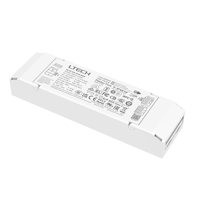 SE-40-300-1050-W2M DMX RDM NFC 300 až 1050 mA CC LED světelný ovladač