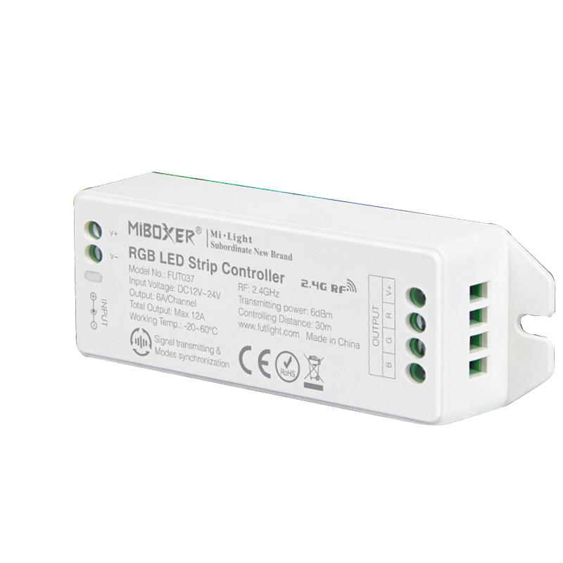 FUT037M Verbesserter 2.4-GHz-4-Zonen-RGB-LED-Streifen-Controller