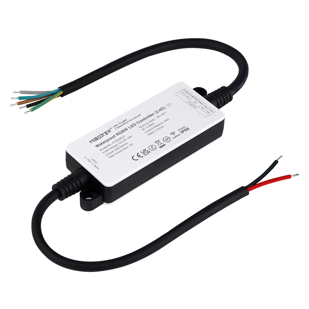 Vodotěsný RGBW LED ovladač (2.4G) FUT038S-P Vodotěsný RGBW LED ovladač (2.4G) FUT038S-P