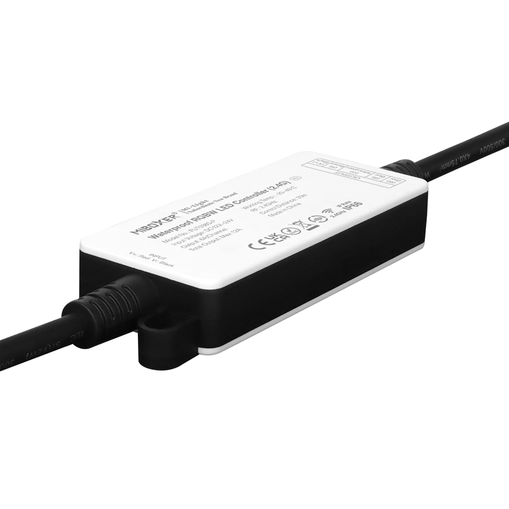 Vodotěsný RGBW LED ovladač (2.4G) FUT038S-P Vodotěsný RGBW LED ovladač (2.4G) FUT038S-P