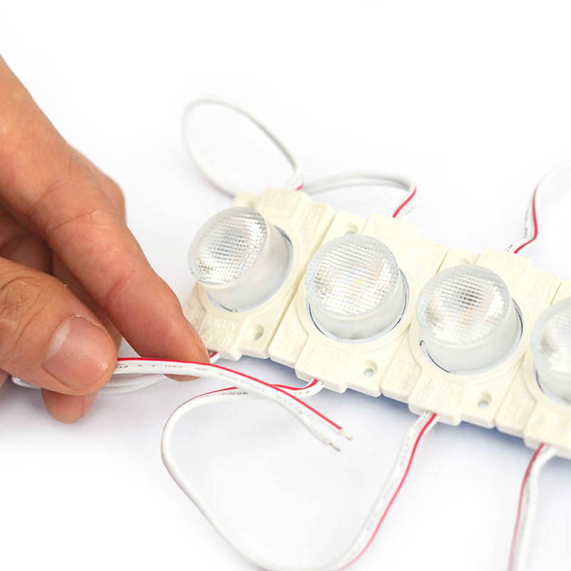 12 Volt 1.5 Watt 1 SMD2835 superhelle LEDs quadratisches Konstantstromschild lineares einfarbiges Beschilderungs-LED-Modul Lichterketten für Kanalbuchstabenbeleuchtung 12 Volt 1.5 Watt 1 SMD2835 superhelle LEDs quadratisches Konstantstromschild lineares einfarbiges Beschilderungs-LED-Modul Lichterketten für Kanalbuchstabenbeleuchtung