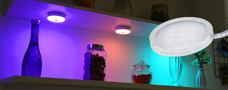 LED-Puck-Leuchten unter dem Schrank
