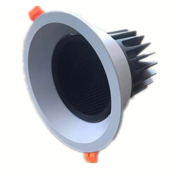3.35 Zoll 8 W, 3.94 Zoll 18 W, 5.12 Zoll 28 W, 5.71 Zoll 35 W LED-COB-Deckenleuchte – Unterputz-LED-Downlight – 1600 lm – 24 ° Lichtgeschwindigkeitswinkel 3.35 Zoll 8 W, 3.94 Zoll 18 W, 5.12 Zoll 28 W, 5.71 Zoll 35 W LED-COB-Deckenleuchte – Unterputz-LED-Downlight – 1600 lm – 24 ° Lichtgeschwindigkeitswinkel