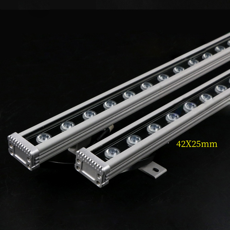 DC24V 18/24/36W 45X25mm Bílé/žluté světlo Plnobarevné DMX512 Adresovatelné venkovní voděodolné IP67 hliníková čočka LED osvětlení na zeď