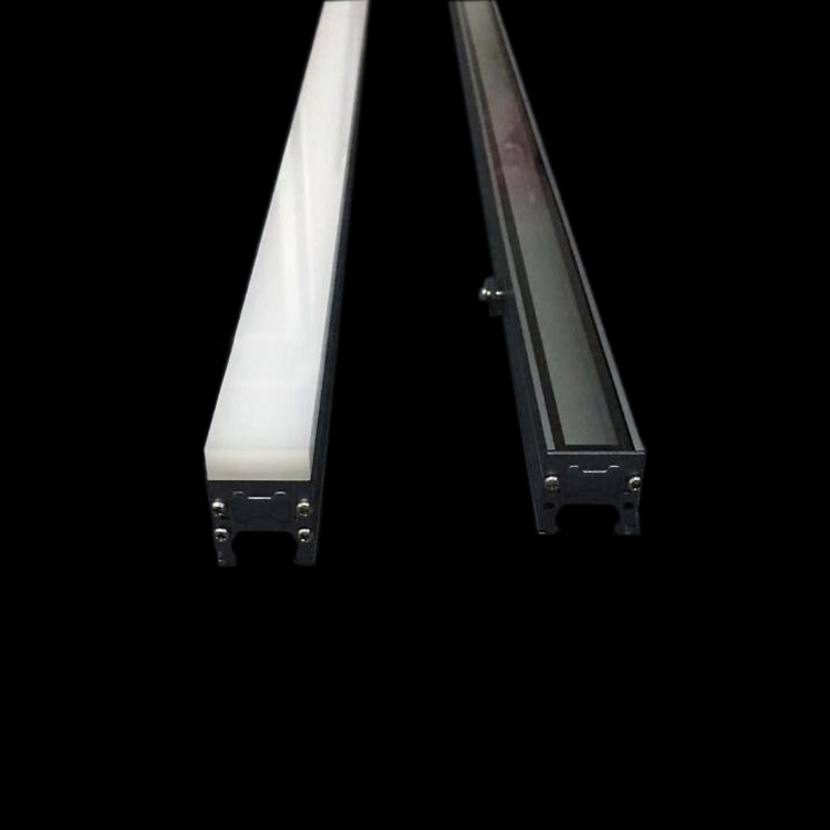 DC24V 8W 50X30mm Pevné akrylové bílé/žluté světlo Plnobarevné UCS1903 RGB/DMX512 Adresovatelný Vodotěsný IP67 hliníkový objektiv Lineární LED osvětlení Venkovní osvětlení na stěnu