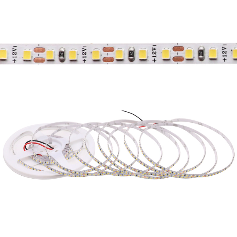 2835 5mm ultra jasný malý LED pásek 900 světel 5 metrů 2835 5mm ultra jasný malý LED pásek 900 světel 5 metrů