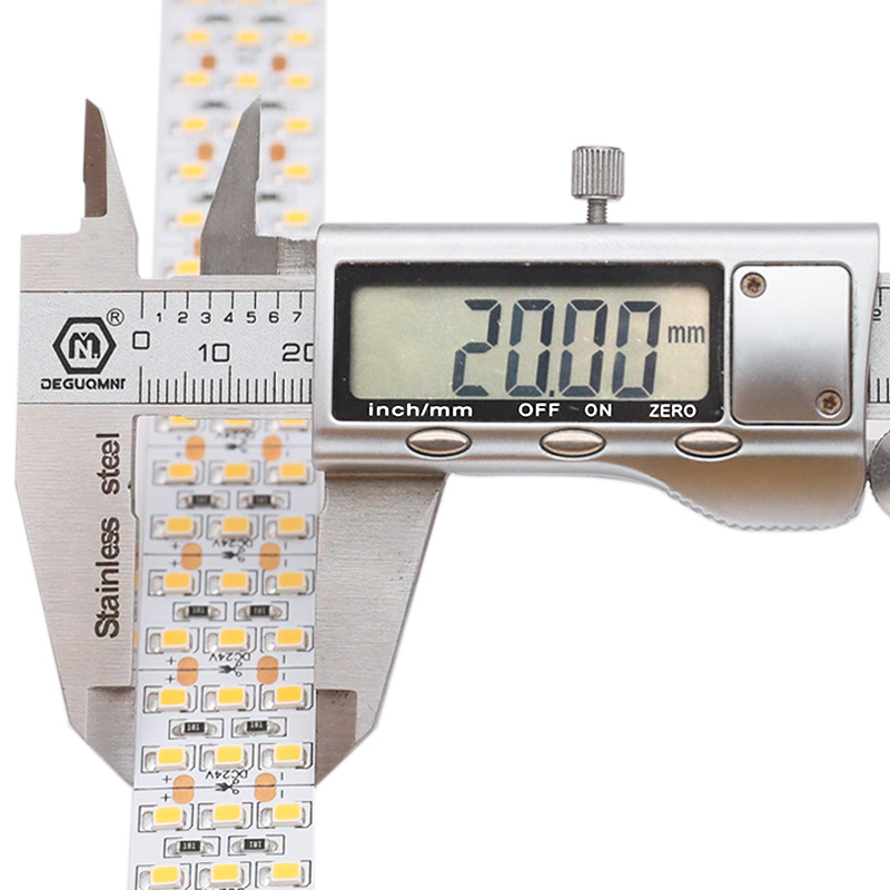 95 CRI, 20 mm breit, 3 Reihen, extra hell, 2835 LED-Streifen, 24 V DC, 360 LEDs/m 95 CRI, 20 mm breit, 3 Reihen, extra hell, 2835 LED-Streifen, 24 V DC, 360 LEDs/m
