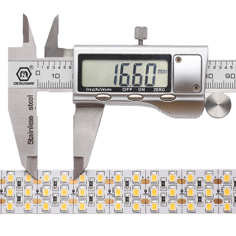 95 CRI, 20 mm breit, 3 Reihen, extra hell, 2835 LED-Streifen, 24 V DC, 360 LEDs/m 95 CRI, 20 mm breit, 3 Reihen, extra hell, 2835 LED-Streifen, 24 V DC, 360 LEDs/m