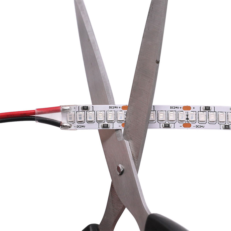 DC24V SMD2835 LED 395nm-405nm 365nm UV světelný pás 240LEDs/m 16.4ft DC24V SMD2835 LED 395nm-405nm 365nm UV světelný pás 240LEDs/m 16.4ft