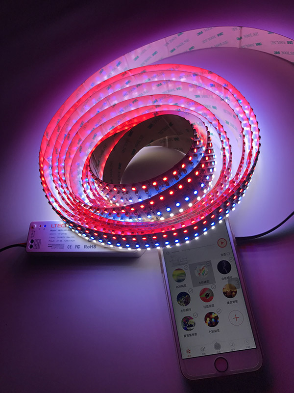 Brilliant Brand Lighting Outdoor Multi-function RGB LED Color Changing Rope Light Controller - 120 Volt - RF Remote