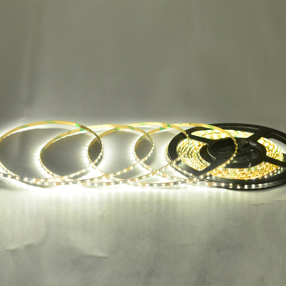 DC12V 3014SMD 600LED LED světla - Super úzké, flexibilní osvětlení o šířce 5 mm DC12V 3014SMD 600LED LED světla - Super úzké, flexibilní osvětlení o šířce 5 mm