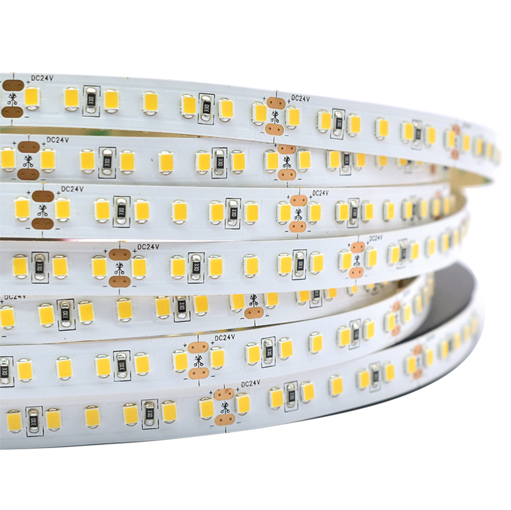 Einreihige Serie DC24V 2835SMD High CRI 95 700LEDs Wasserdichter LED-Streifen mit optionaler Beleuchtung, 5 m/16.4 Fuß pro Rolle im Angebot