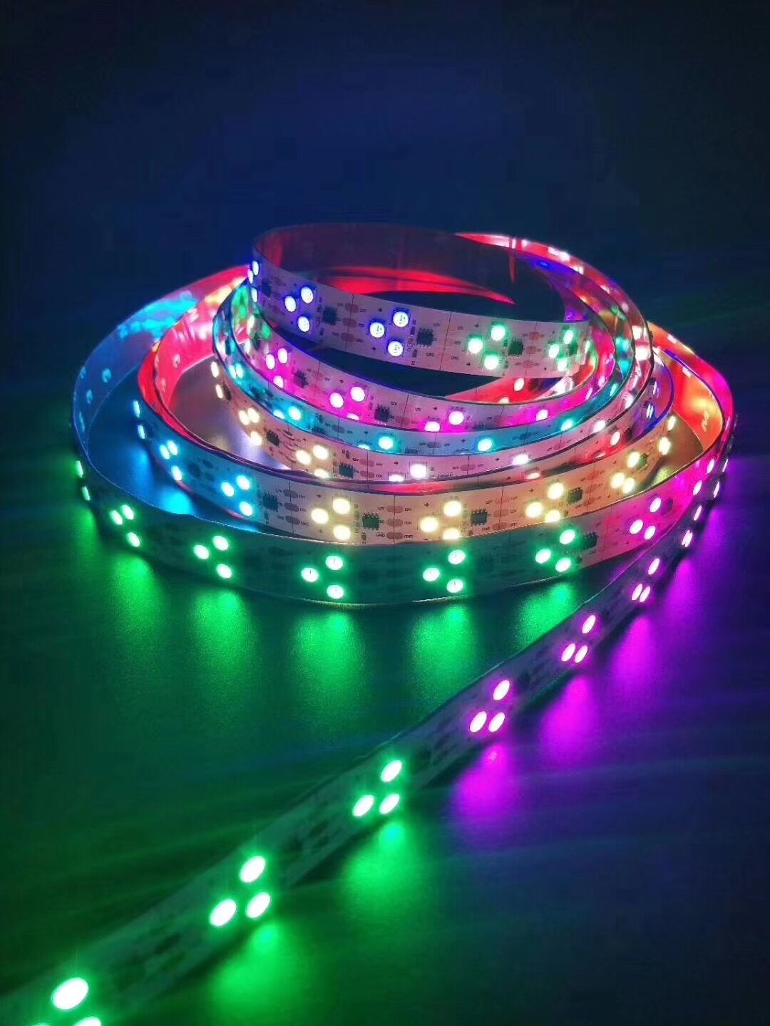 UCS1903 DC12V 15MM řada Flexibilní LED pásková světla, programovatelné pixelové sledování plné barvy, vnitřní použití, 450 LED 16.4 stop na kotouč v prodeji