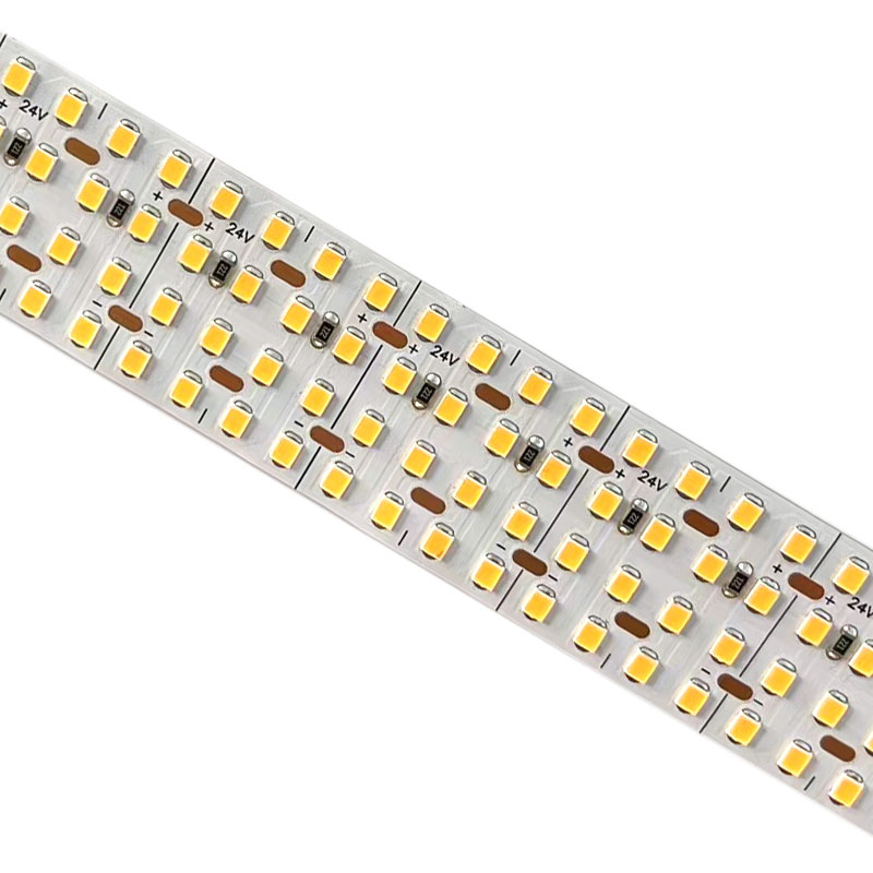 4řadé 30mm ultra jasné 2835 SMD průmyslové LED páskové světlo CRI 95 24VDC 956lm/ft