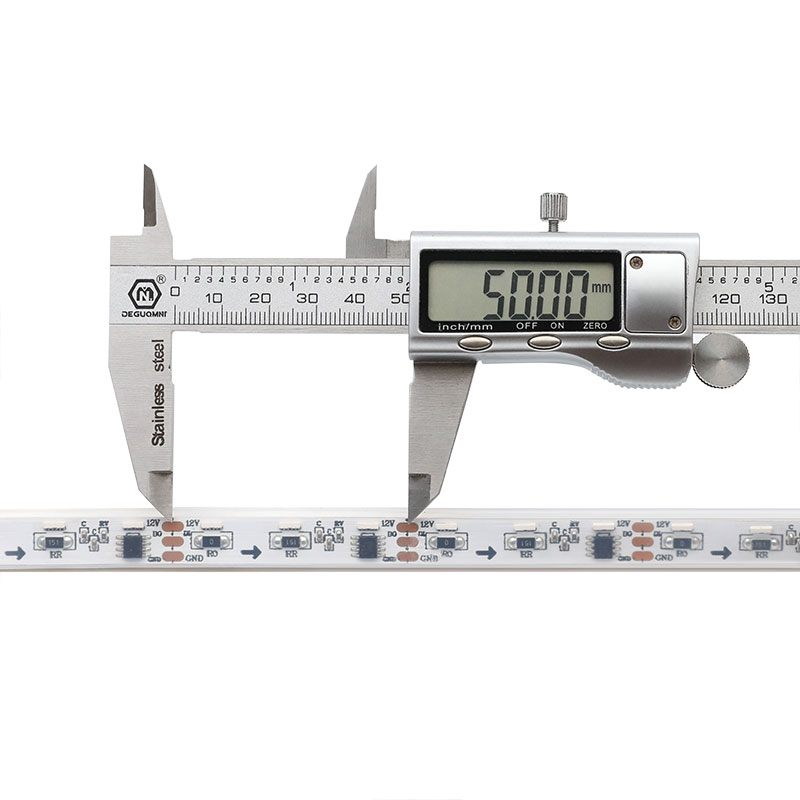 UCS1903 12V postranní LED pásek svítící plně barevně UCS1903 12V postranní LED pásek svítící plně barevně