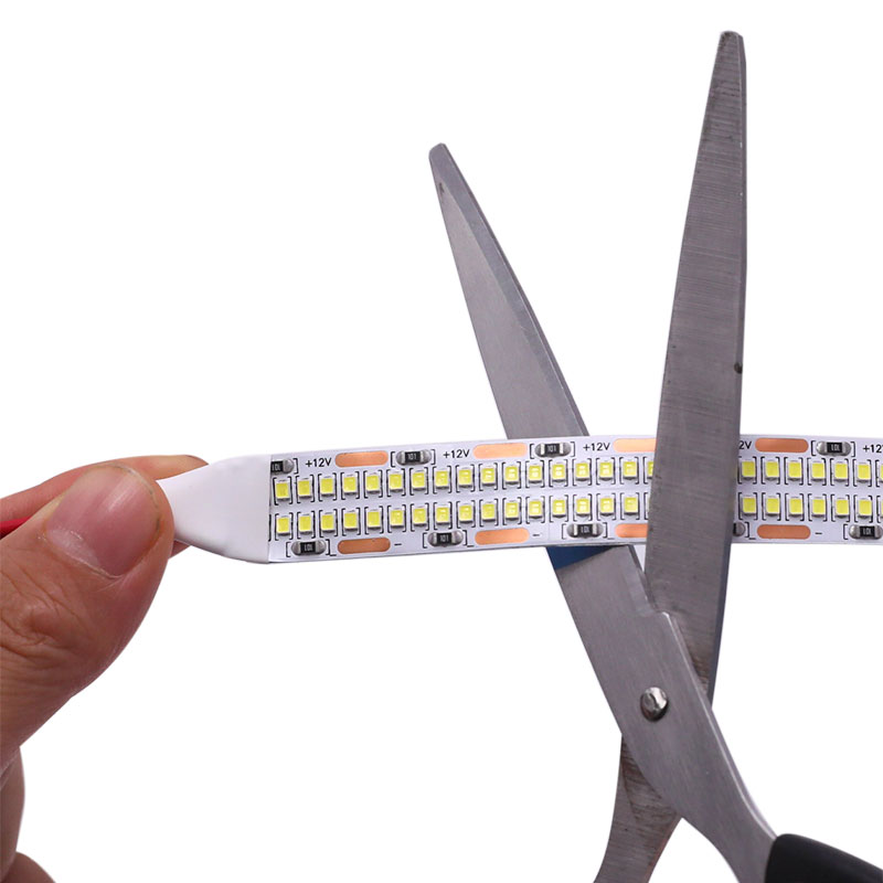 DC12V Dvouřadá 3000K 6000K Bílé LED světelné pásy s vysokou hustotou 624LEDs/m DC12V Dvouřadá 3000K 6000K Bílé LED světelné pásy s vysokou hustotou 624LEDs/m