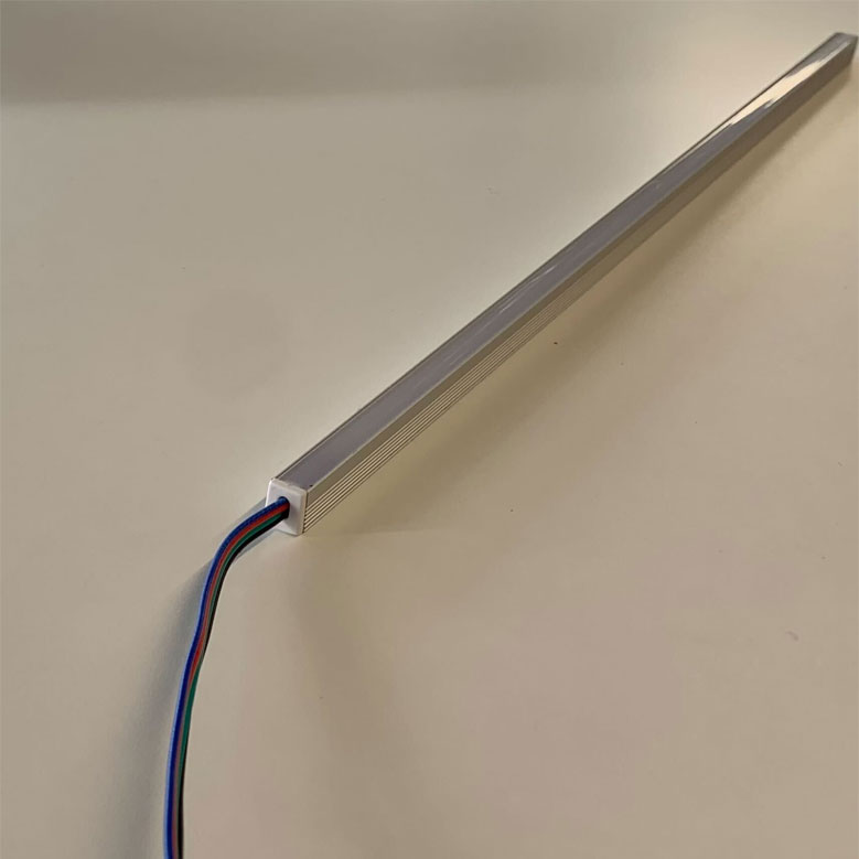 Slim DC12V tuhá LED RGB světelná lišta měnící barvu 350 mm Slim DC12V tuhá LED RGB světelná lišta měnící barvu 350 mm