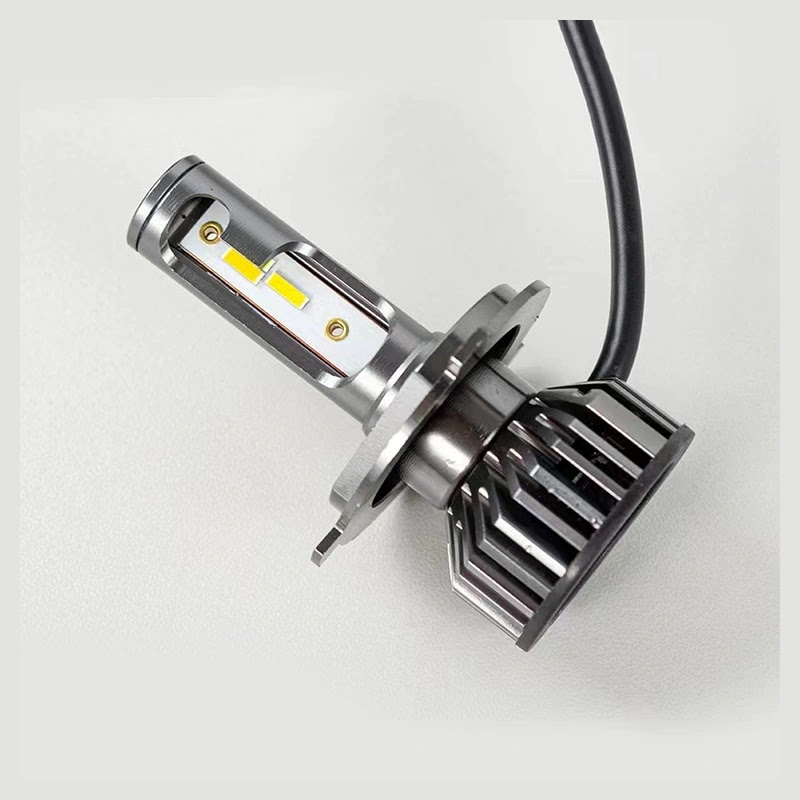 12V CCT Switchable Car LED Headlight Bulb IP67 28W 3-Color 12V CCT Switchable Car LED Headlight Bulb IP67 28W 3-Color