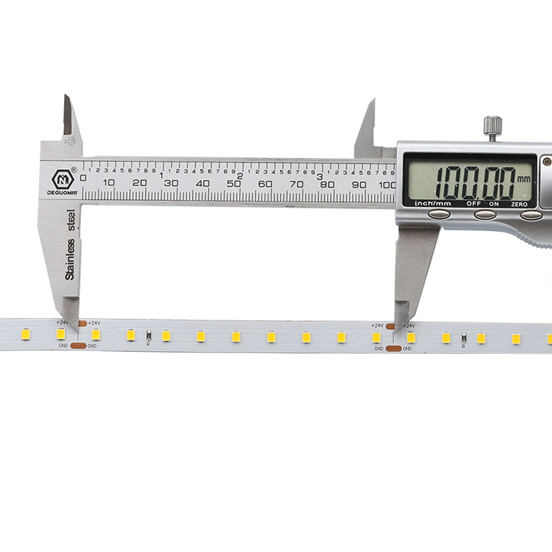 24V 2835 vysoce intenzivní LED světelné pásy Jasně bílé 503 lm / ft 24V 2835 vysoce intenzivní LED světelné pásy Jasně bílé 503 lm / ft