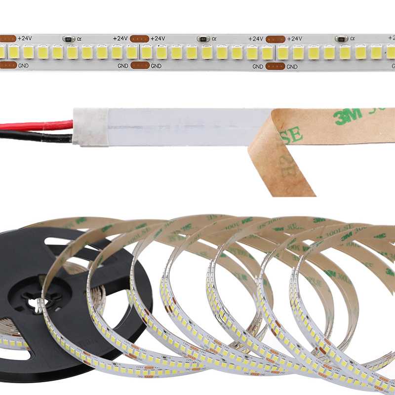 24V 2835 Super Bright White High Lumen LED pásková světla 766 lm / ft 24V 2835 Super Bright White High Lumen LED pásková světla 766 lm / ft