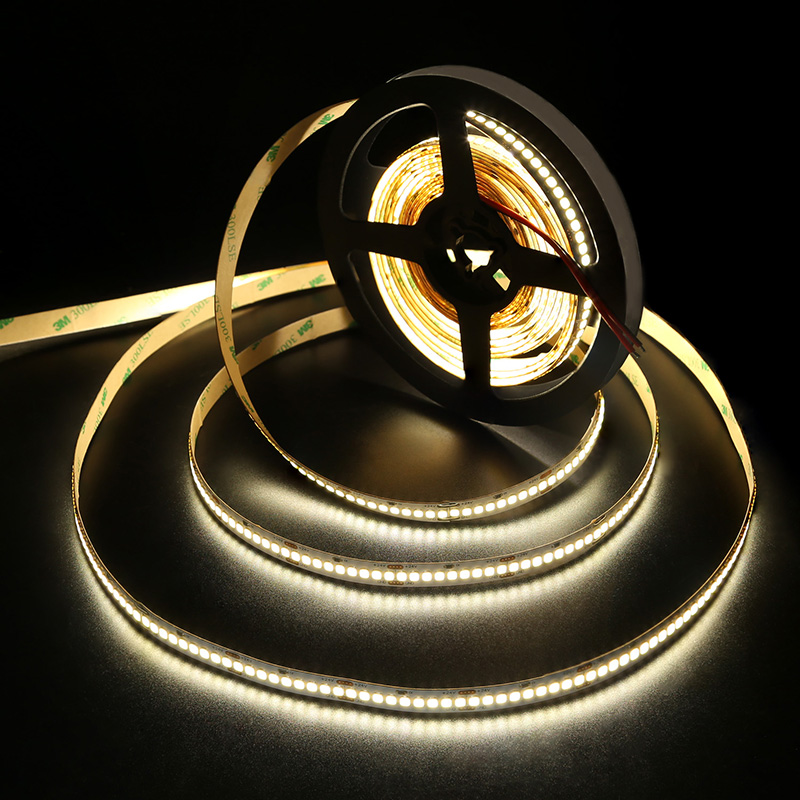 24V 2835 Super Bright White High Lumen LED pásková světla 766 lm / ft 24V 2835 Super Bright White High Lumen LED pásková světla 766 lm / ft