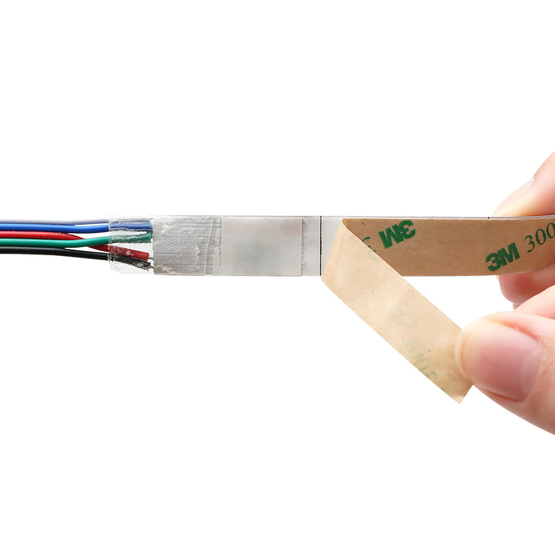 24V RGBW COB LED pásek s vysokou hustotou s tenčí krycí vrstvou 840 LED / m 24V RGBW COB LED pásek s vysokou hustotou s tenčí krycí vrstvou 840 LED / m
