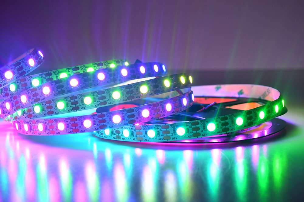 Digitální LED pásky SK6812 RGBW