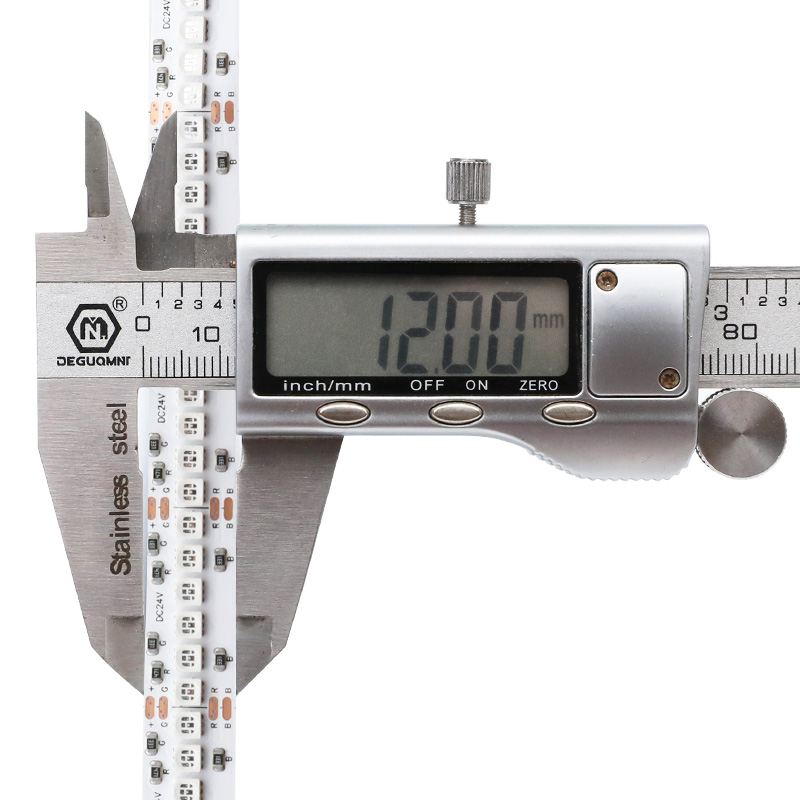 DC24V 12mm 3535 Super High Density RGB LED pásek 1200 LED DC24V 12mm 3535 Super High Density RGB LED pásek 1200 LED