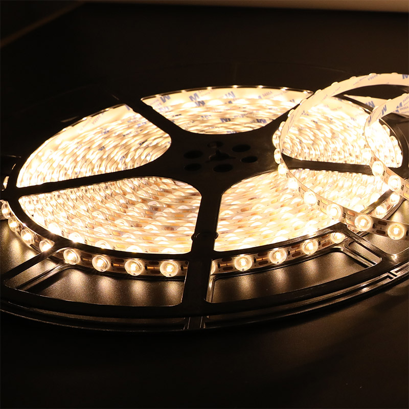 DC24V 3000K diffuse Reflexion biegsame LED-Streifen-Lichtlinse